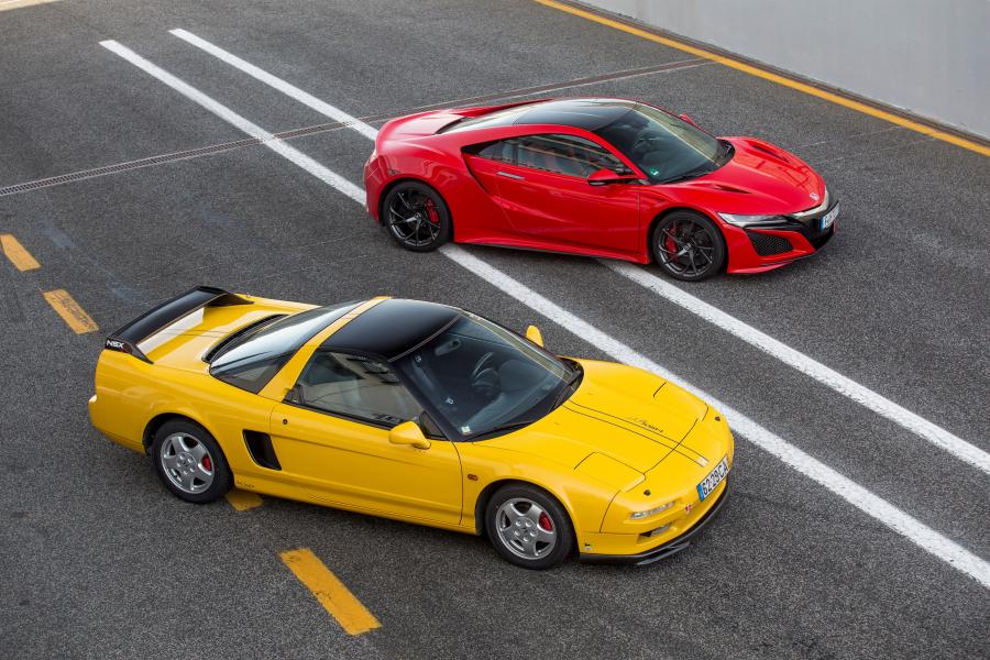  Honda NSX 2016 года  (фото 24 из 29)
